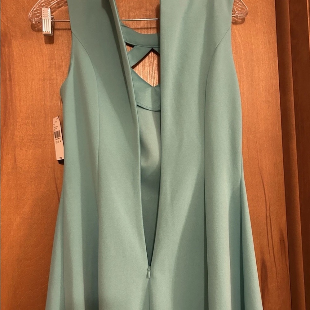 Women’s Alyx Seafoam Green Sleeveless Flowly Dress Size 4 NWT - Picture 3 of 5